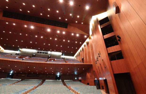 上野学園ホールコンサートホール客席写真